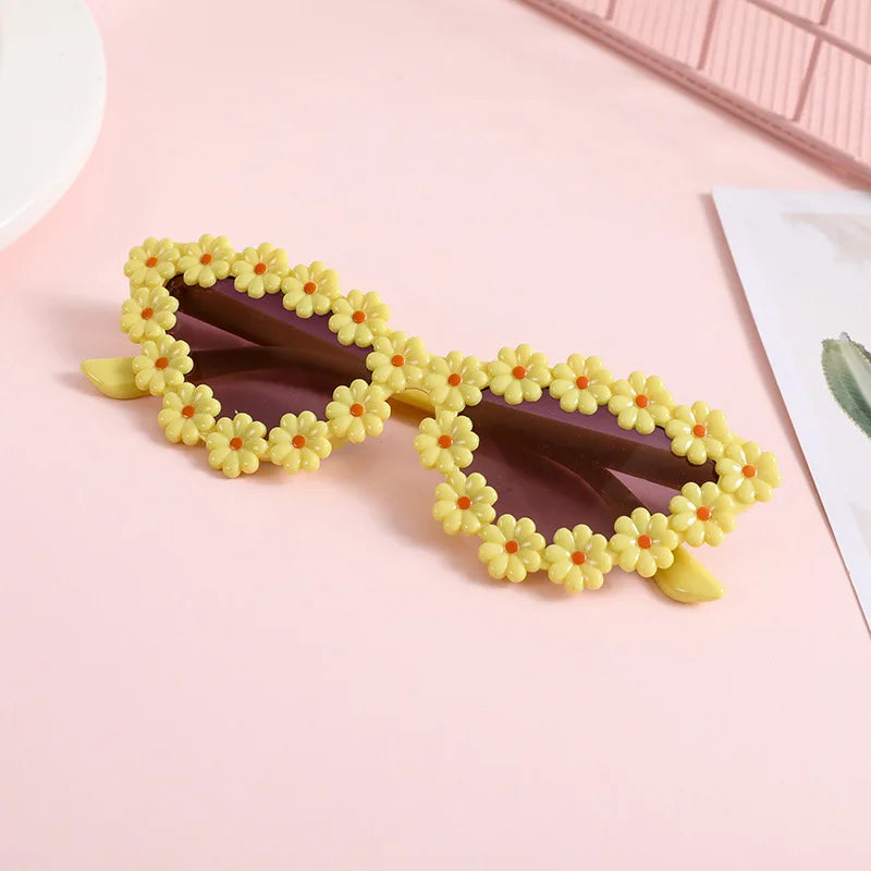 Cute Kids Sunglasses Colors Daisy Cat Eyes Sunglasses Decorative Sunglasses Trendy Children's Sunglasses-Dollar Bargains Online Shopping Australia