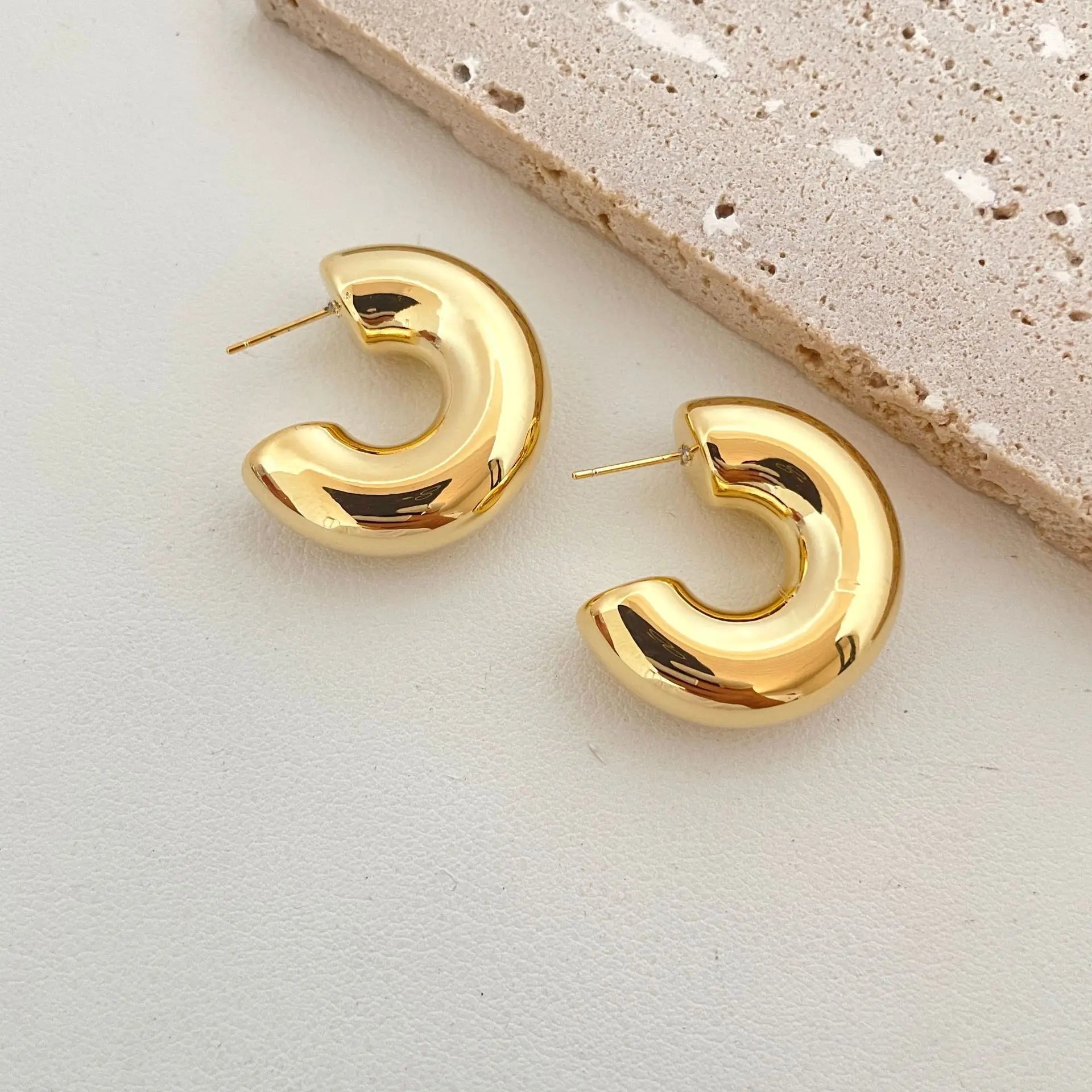 Round Chunky Earrings for Women Lightweight Smooth Metal Open Thick Hoops-Dollar Bargains Online Shopping Australia