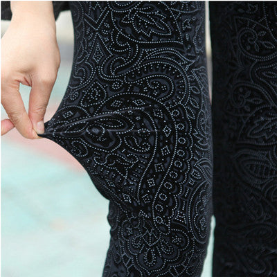 Online discount shop Australia - extravagance pattern gold velvet leggings nine points Hollow lace flower